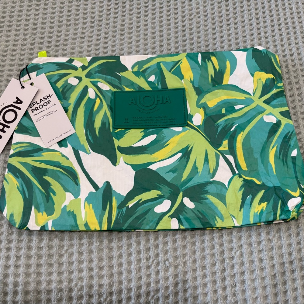 NWT Aloha Collection Mid Pouch